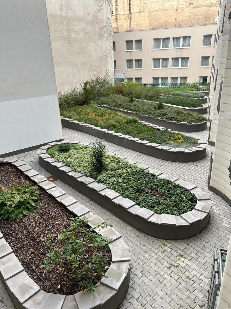 Palace Quarter 2 Peaceful Modern Central Top Floor Apartment Budapesta Exterior foto